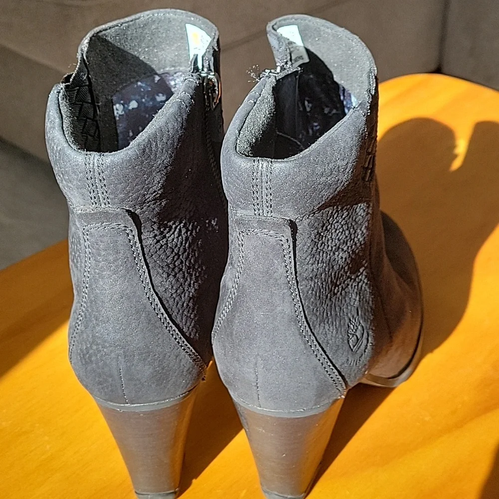 Timberland Women's Black Ankle Boots - Picture 6 of 11